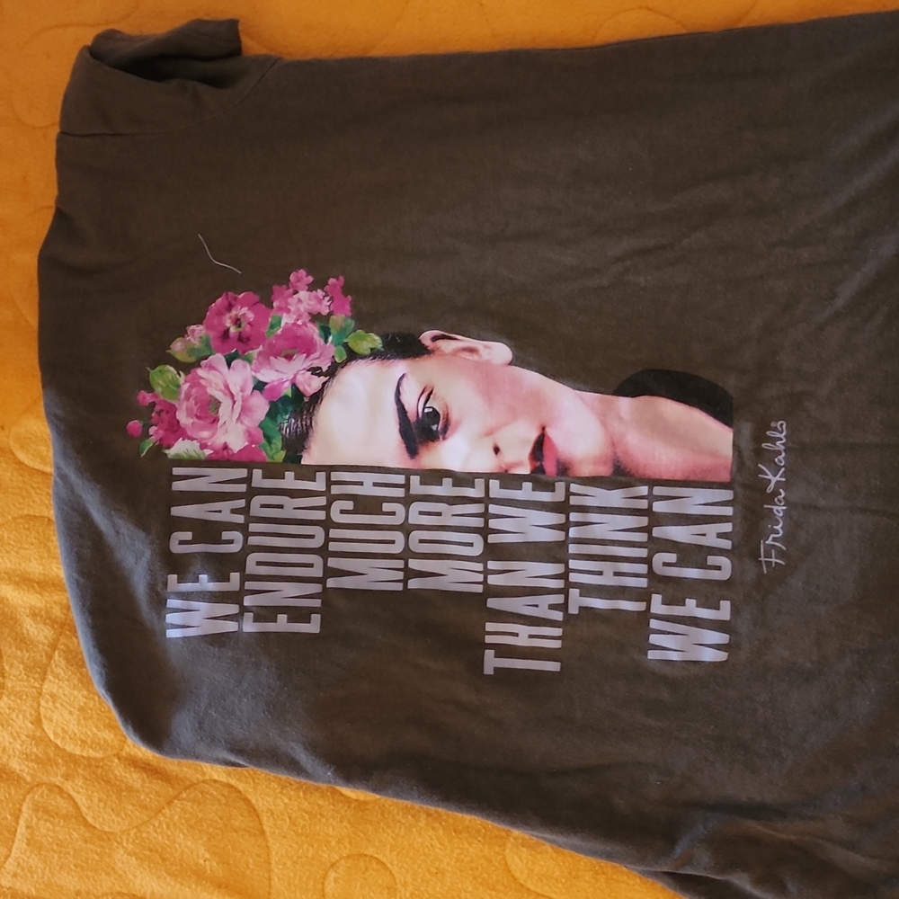 Frida Kahlo Tshirr